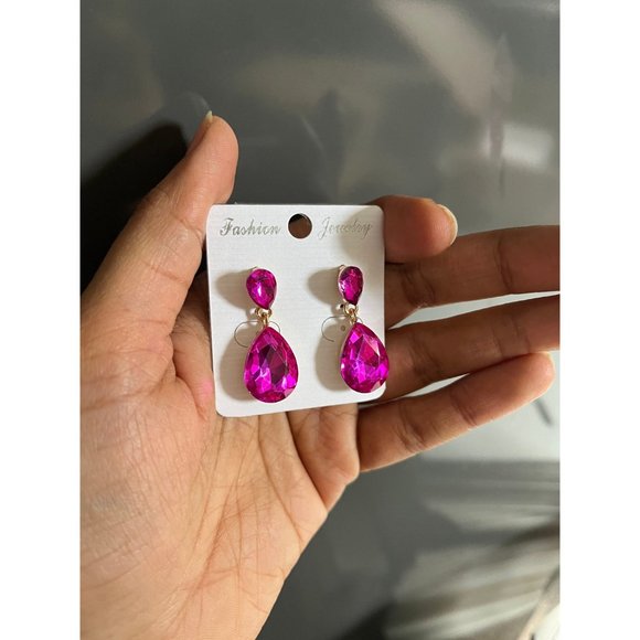 Fuchsia teardrop earrings , small fuchsia crystal hot pink gold tone tear drop - Picture 3 of 8